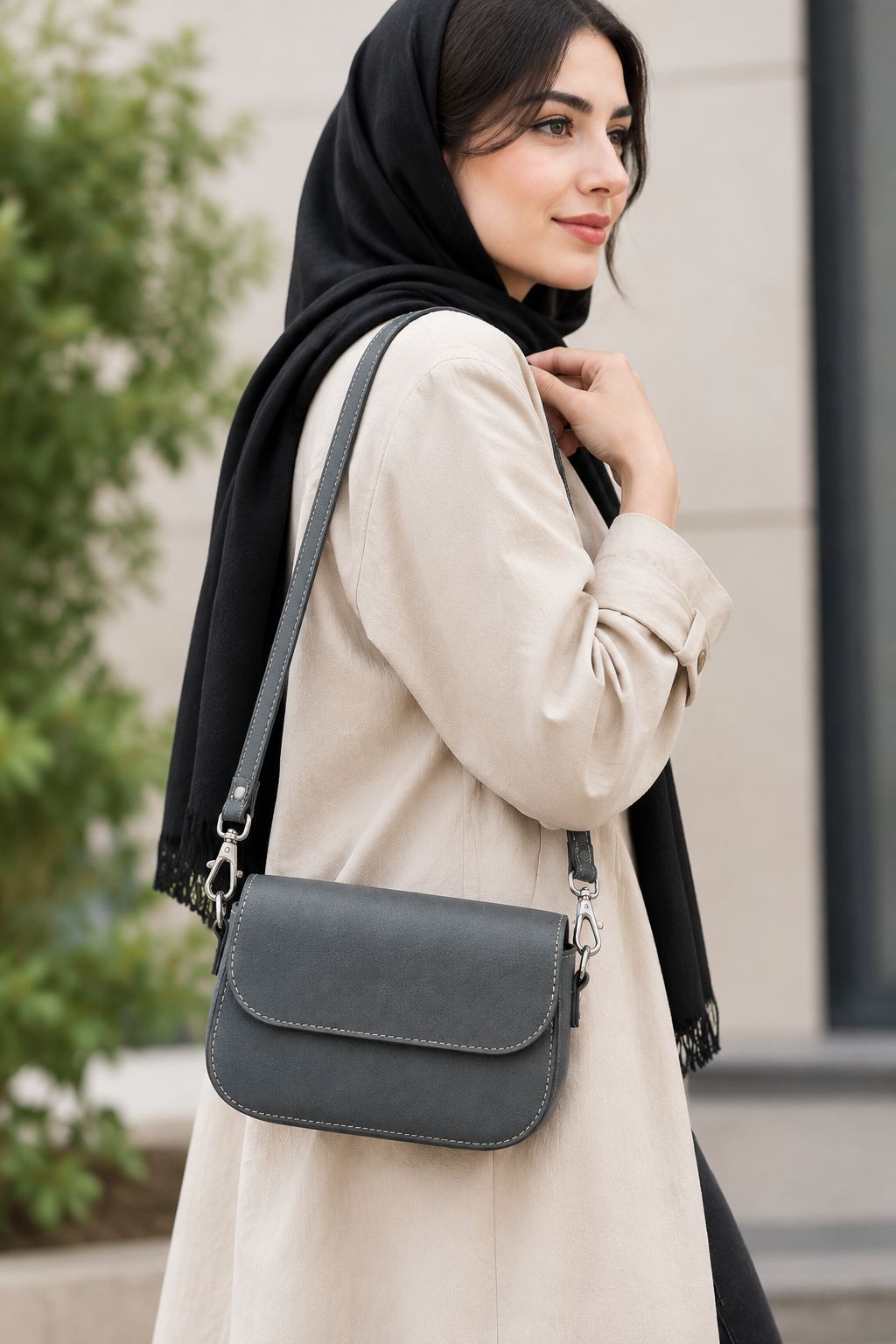 کیف دوشی زنانه(تمام چرم)